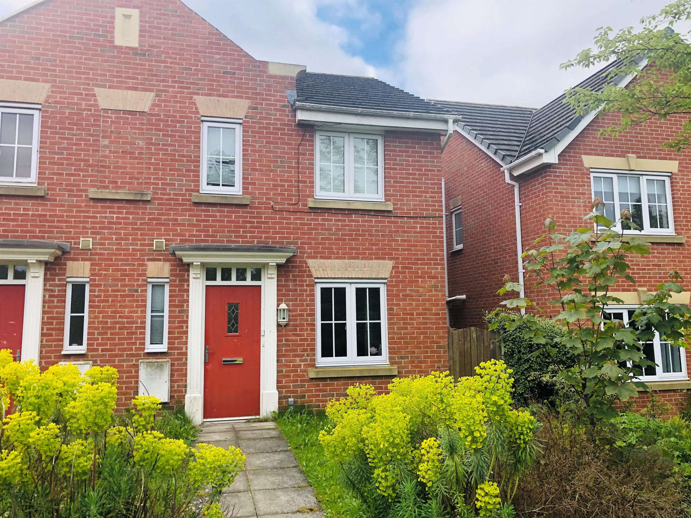 3 bed semidetached house for sale in Sunningdale Way, Gainsborough DN21 Zoopla