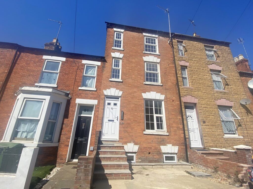 1 bed flat to rent in West Street, Banbury, Oxon OX16 Zoopla