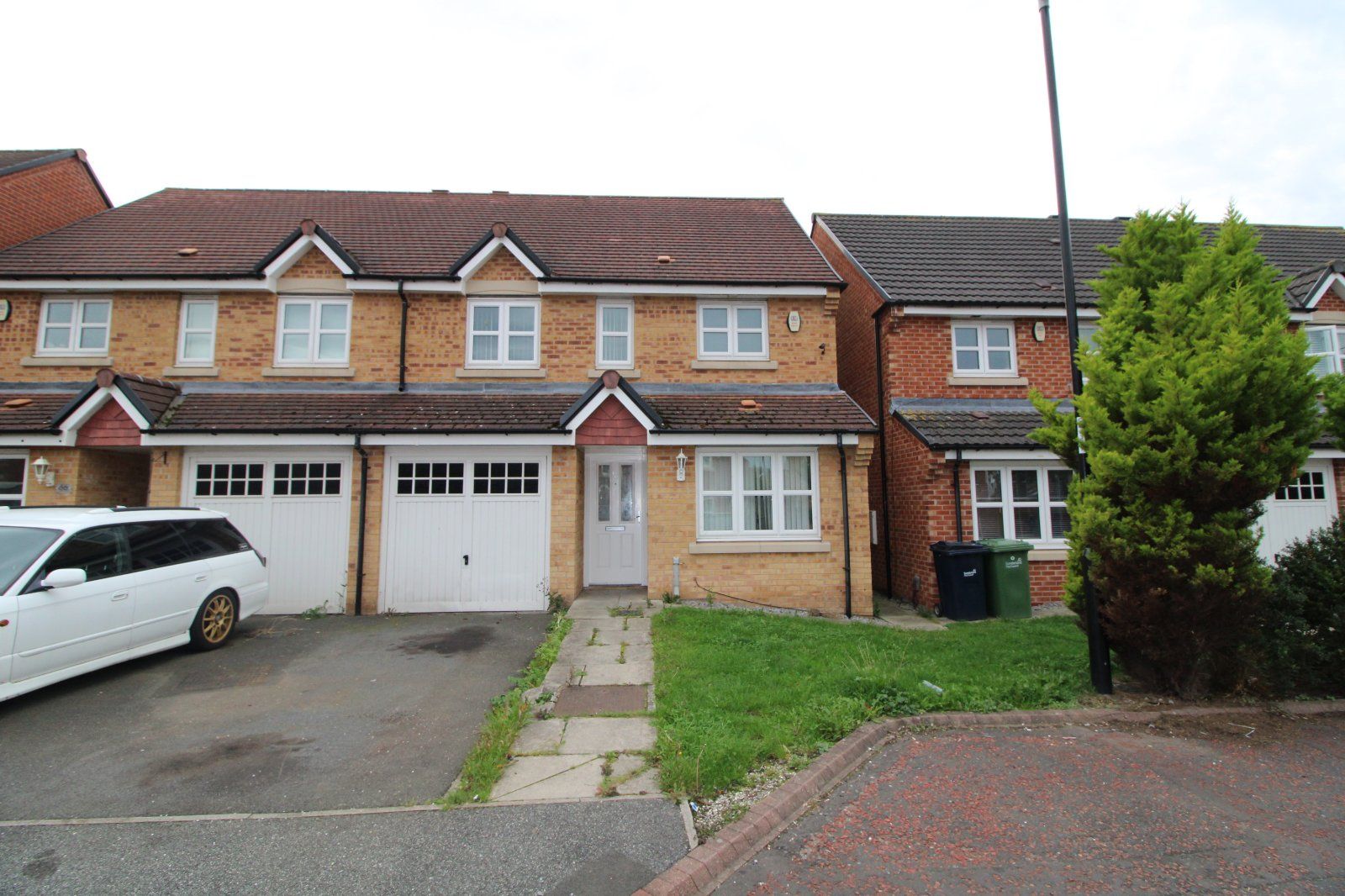 3 bed semidetached house for sale in Southside Gardens, Sunderland