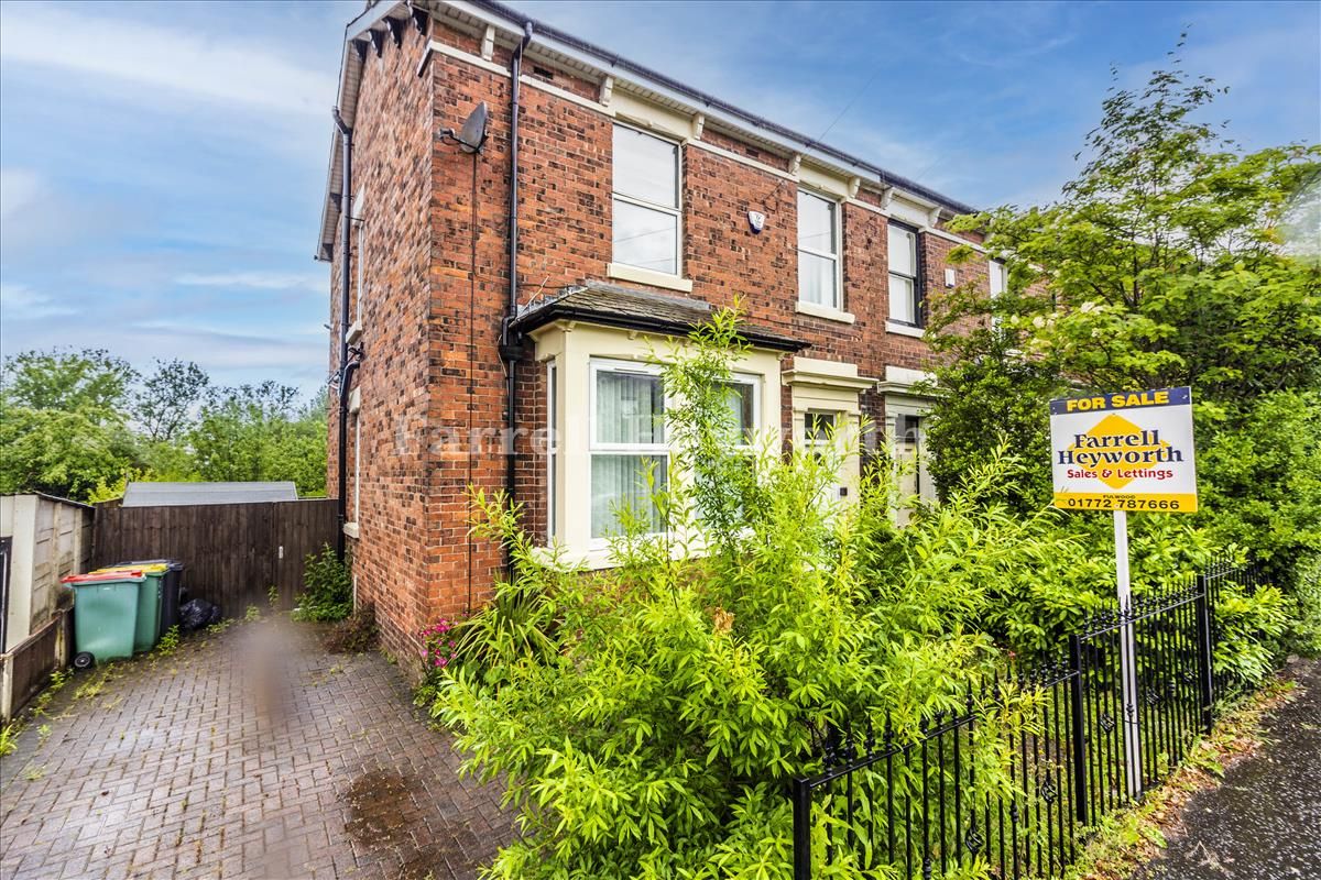 3 bed property for sale in Black Bull Lane, Preston PR2 Zoopla