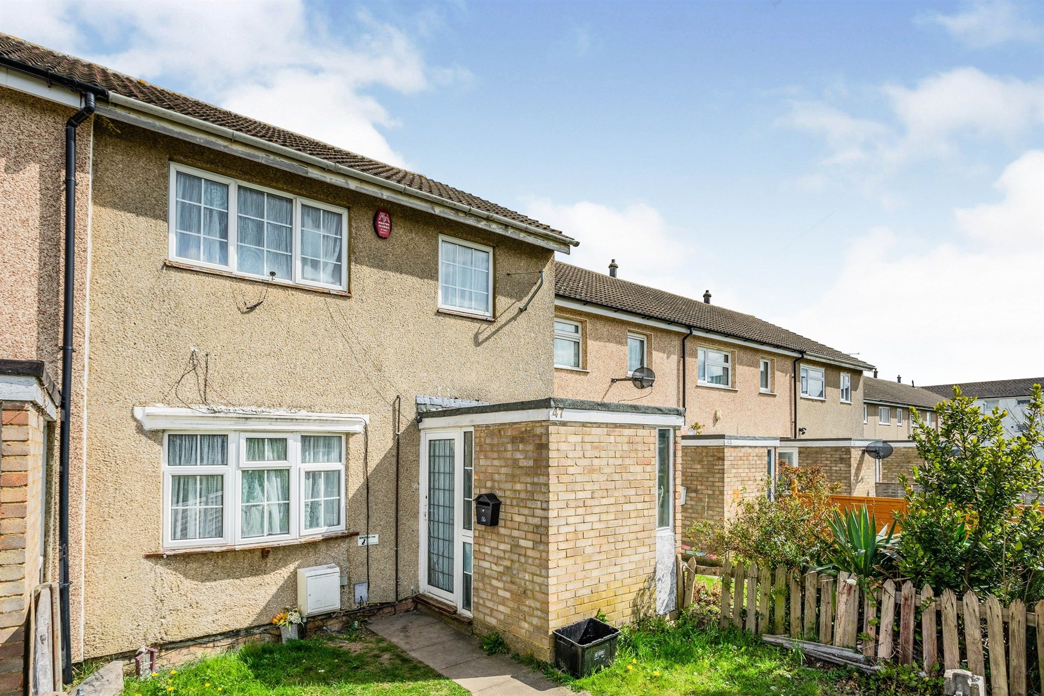 Burnt Close, Luton LU3  