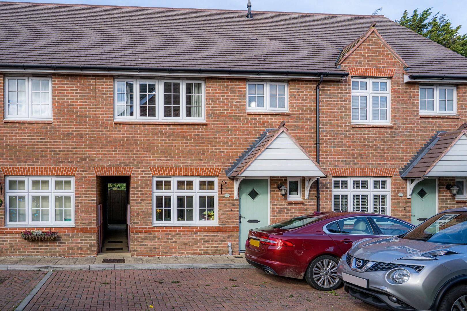 3 bed property for sale in Lakeside Avenue, Faversham ME13 Zoopla