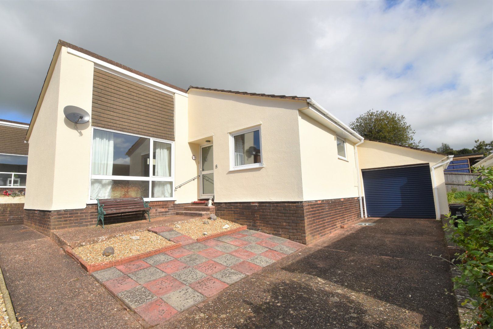 3 bed bungalow to rent in The Brendons, Sampford Peverell, Tiverton, Devon EX16 Zoopla