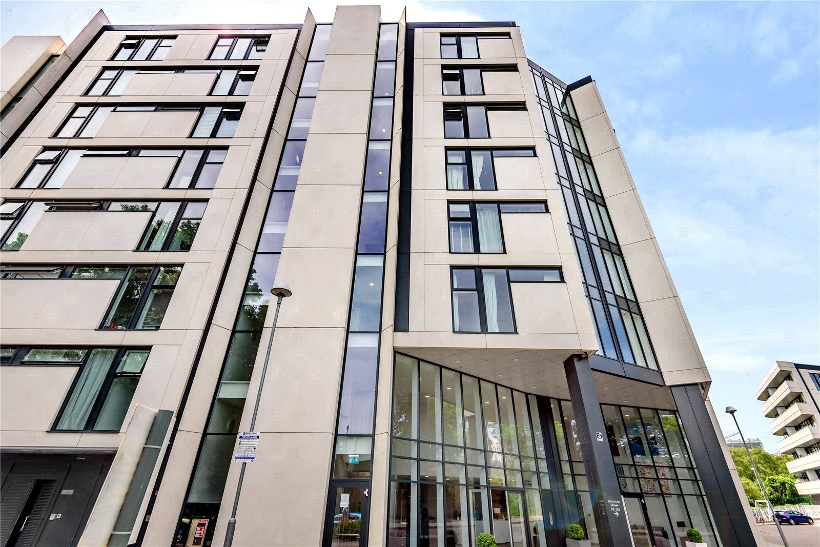 2 bed flat for sale in Colonial Drive, London W4 Zoopla