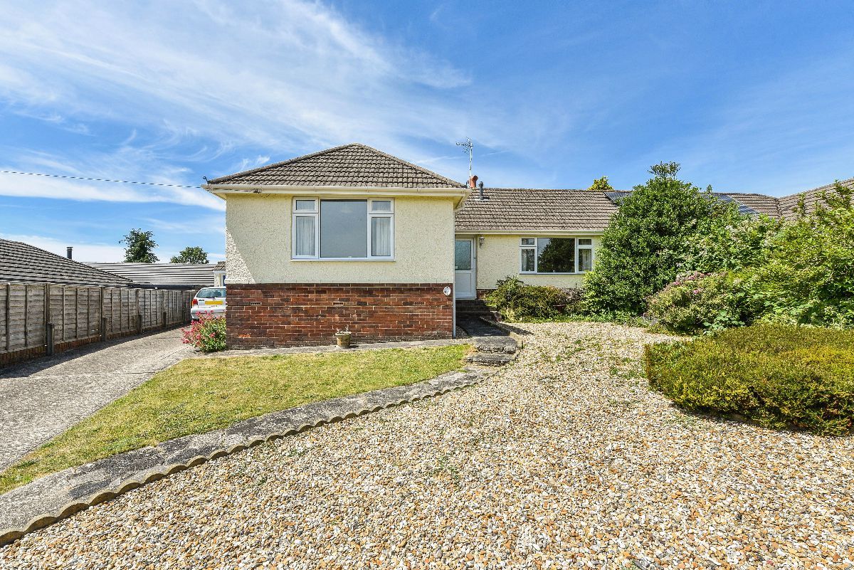 2 bed semidetached bungalow for sale in North Road, Clanfield, Waterlooville PO8 Zoopla