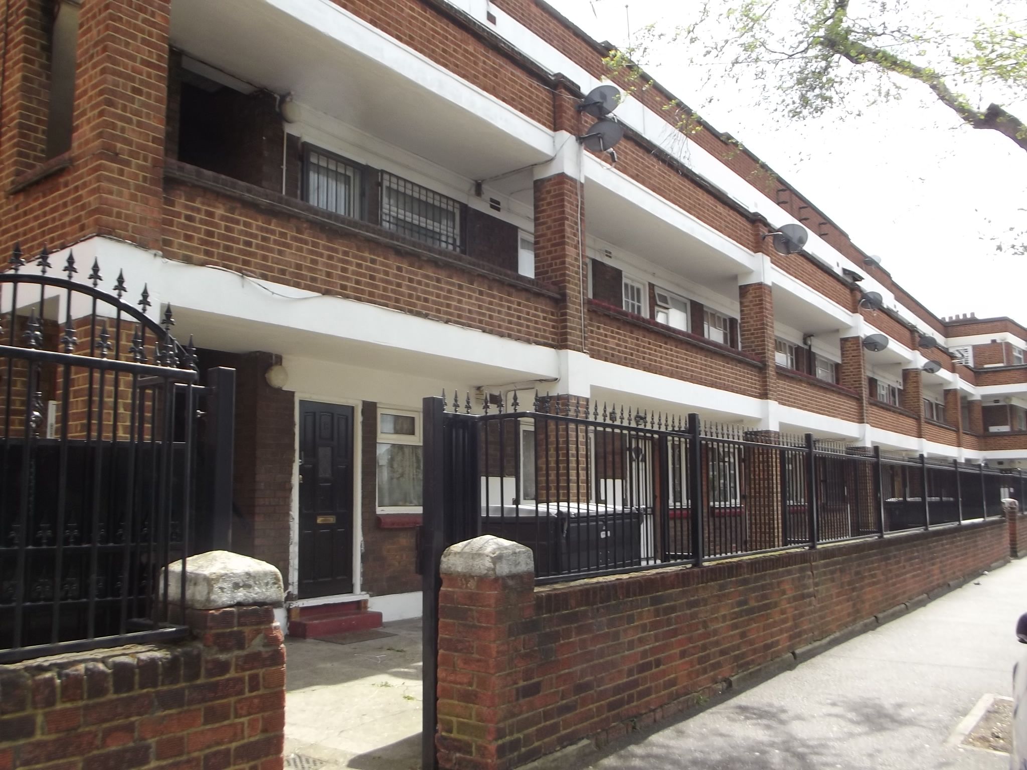 Albany Road, Chessington Mansions, London E10  