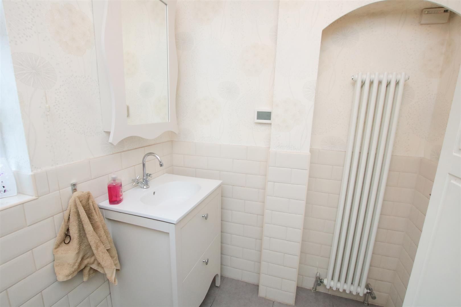 6 bed detached house for sale in Mills Drive, Lindholme, Doncaster DN7