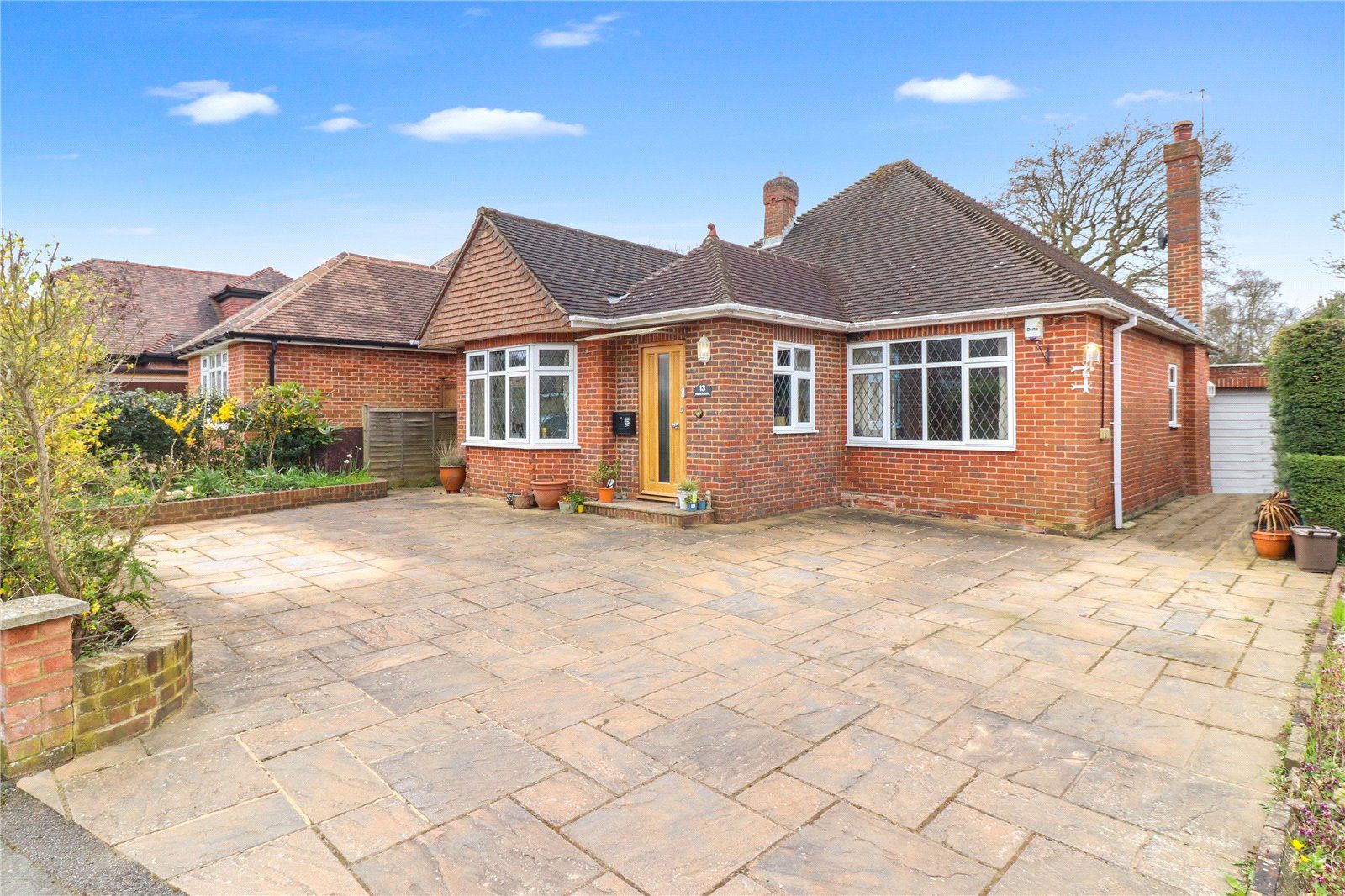 3 bed bungalow for sale in Deancroft Road, Chalfont St. Peter, Gerrards