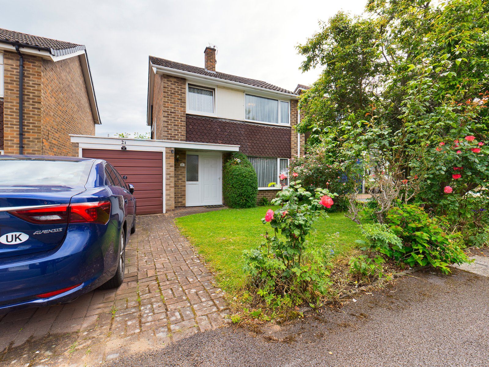 3 bed detached house for sale in Brookside Avenue, Wollaton, Nottingham
