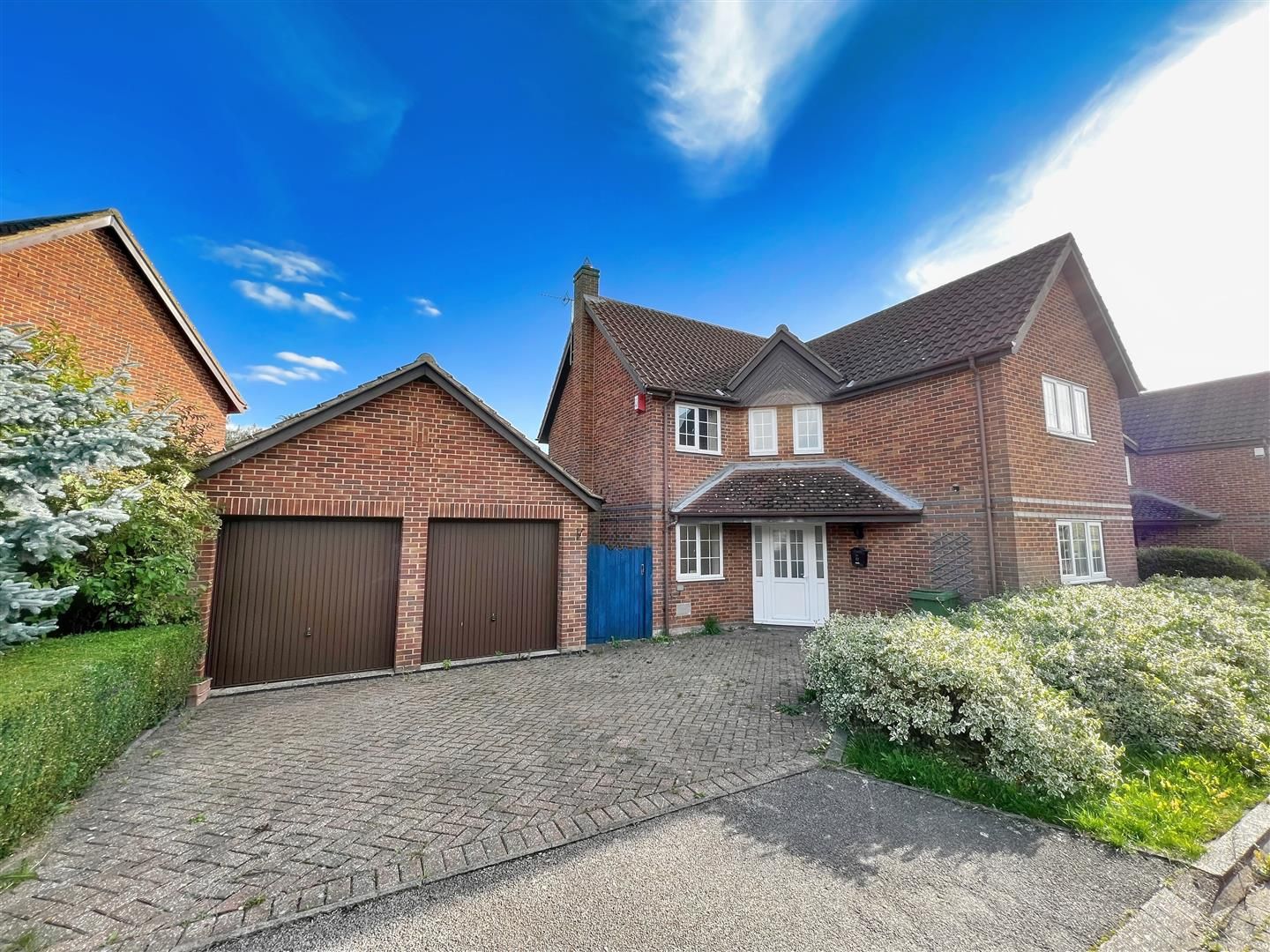 4 bed detached house for sale in Chillery Leys, Willen, Milton Keynes