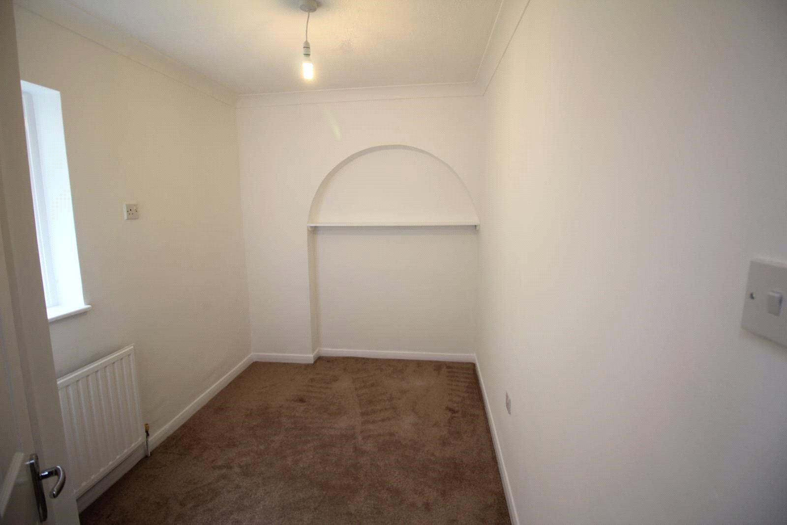 3 bed bungalow to rent in The Redinge, Billericay CM11 Zoopla