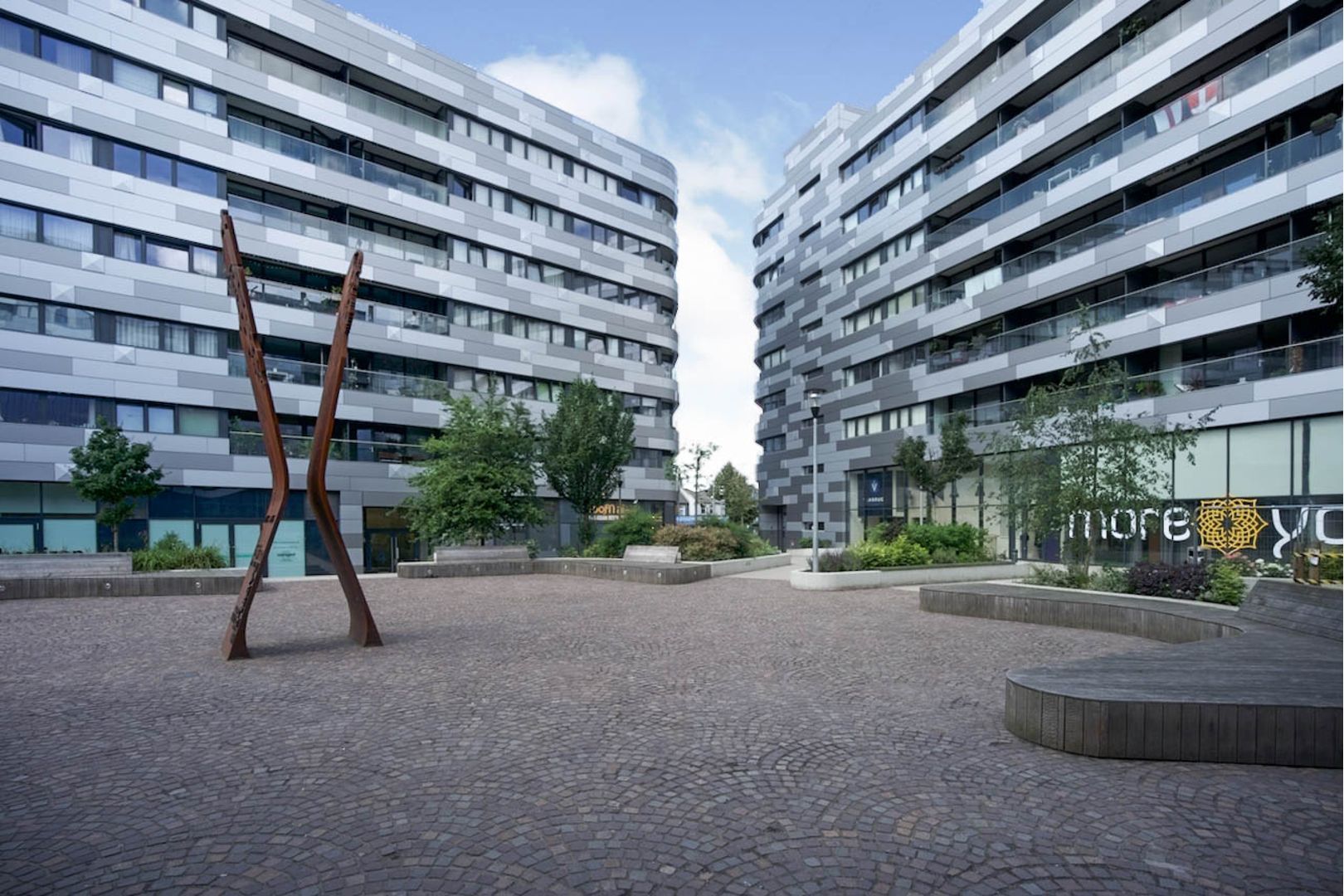 8 Lambarde Square, London SE10  