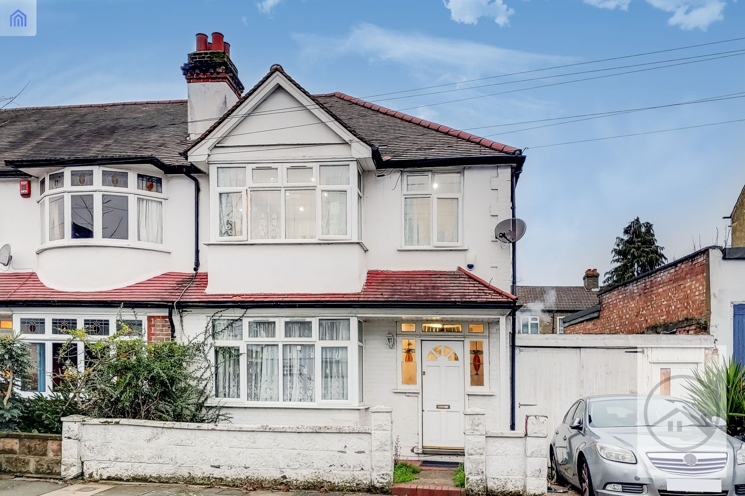 Ipswich Road, Tooting SW17  