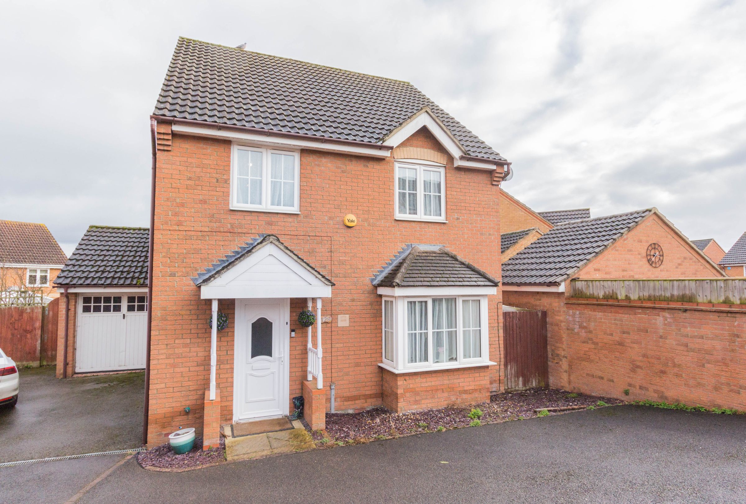 4 bed detached house for sale in Ebbw Vale Road, Irthlingborough