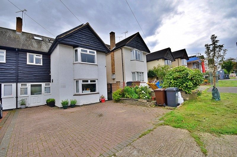 St. Leonards Avenue, Highams Park, London. E4