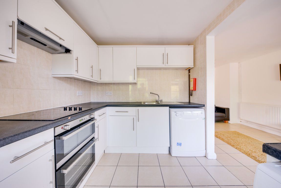 4 bed property to rent in Tenterden Drive, Canterbury CT2 Zoopla