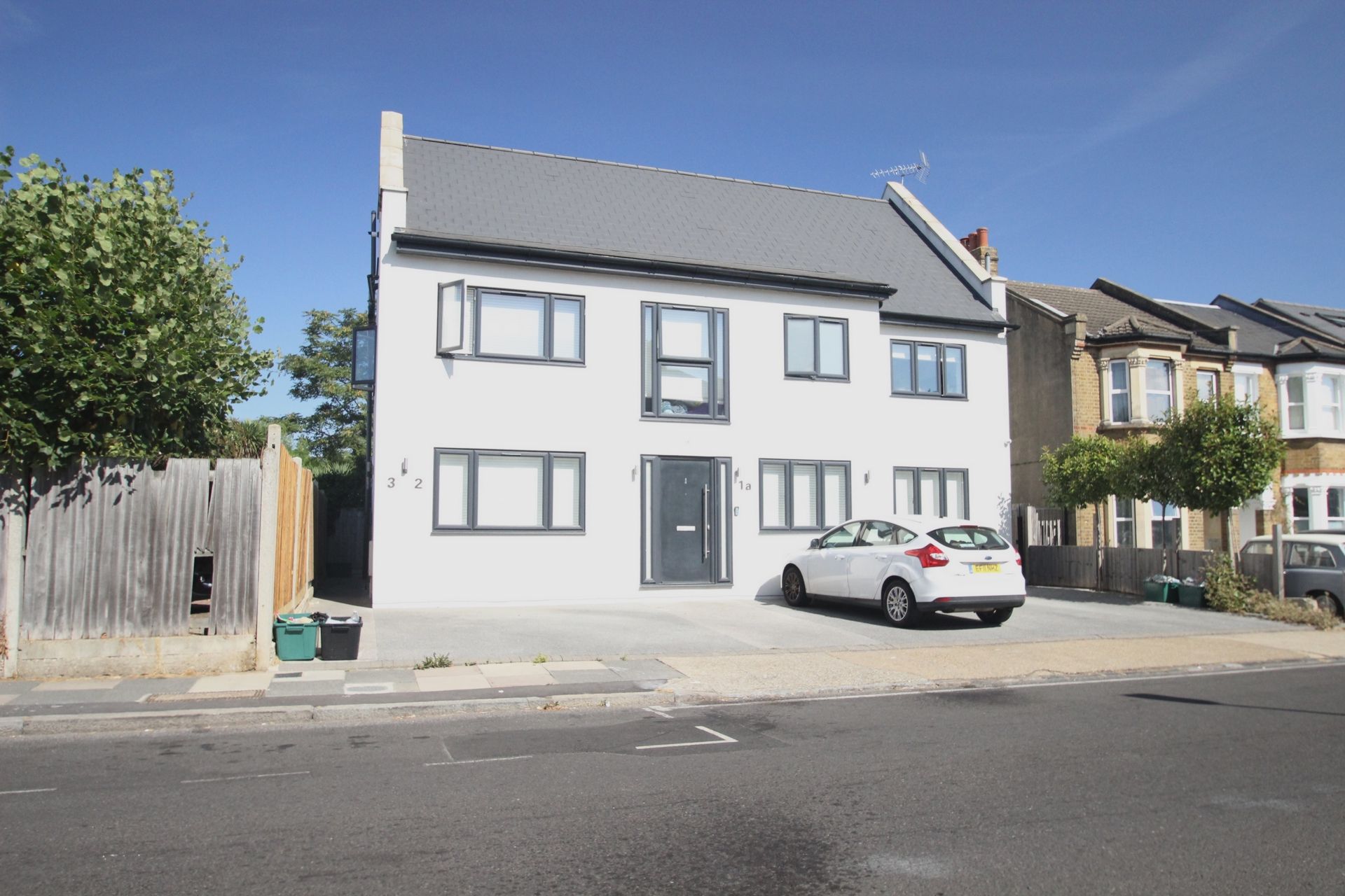 2 bed flat to rent in Pope Road, Bromley BR2 Zoopla