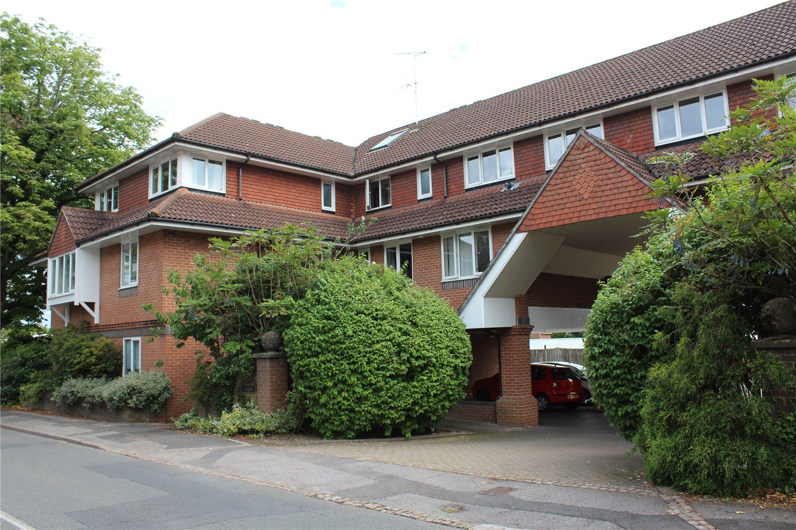 Millgate Court Guildford Road Farnham Surrey GU9  