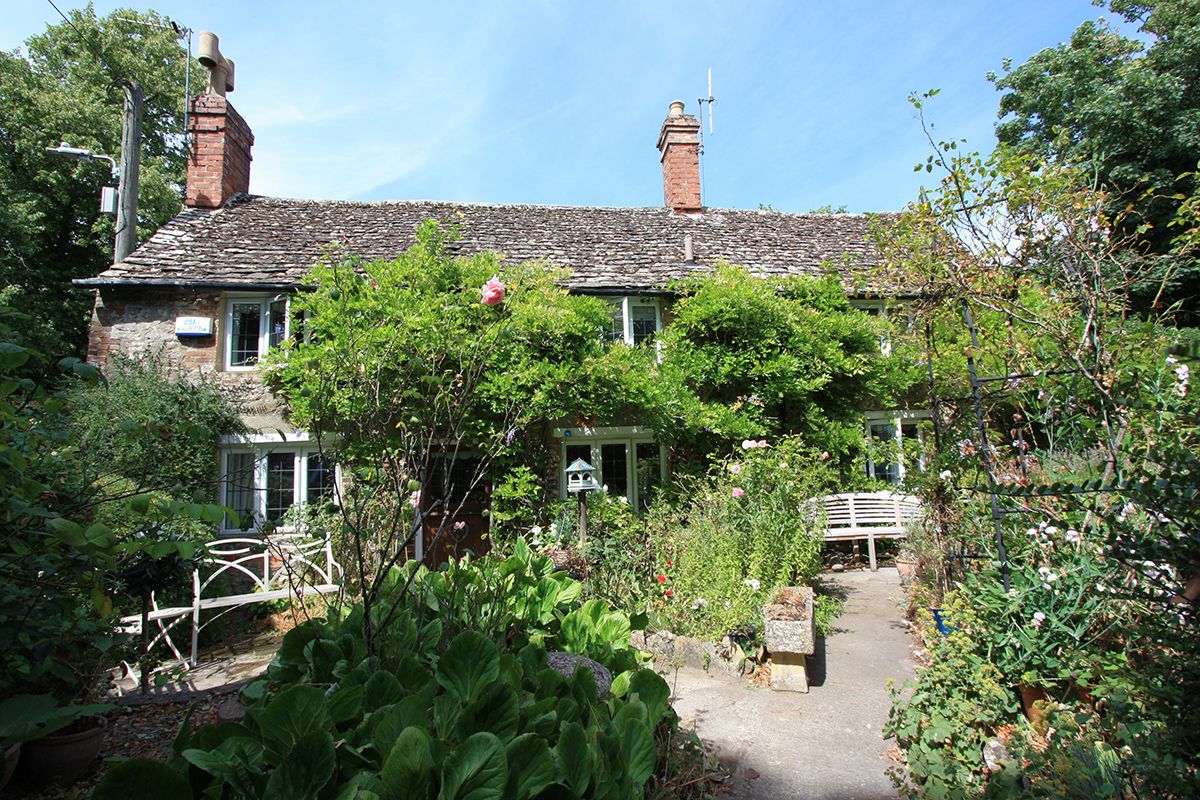 3 bed cottage for sale in The Elms, Highworth SN6 Zoopla