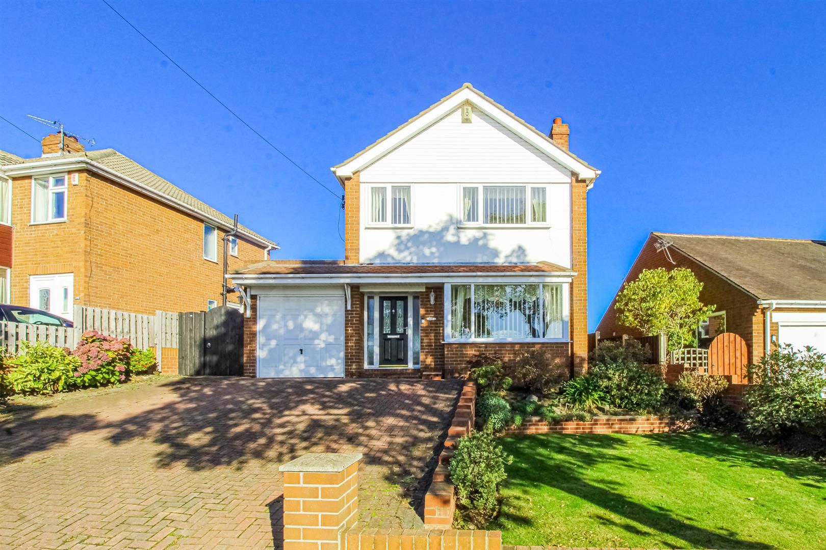 3 bed detached house for sale in Towngate, Ossett WF5 Zoopla