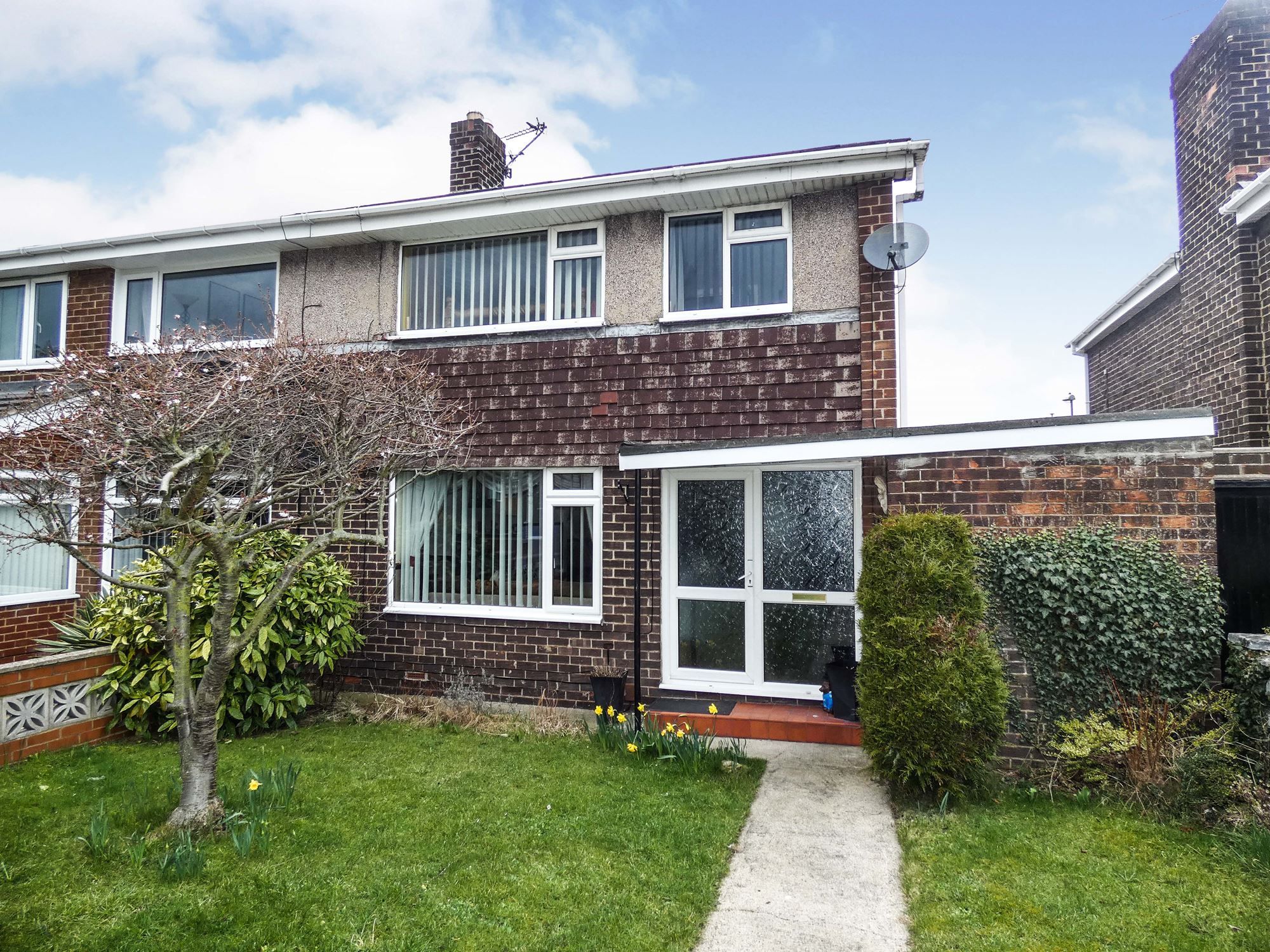 3 bed semidetached house for sale in Hendon Gardens, Jarrow NE32 Zoopla