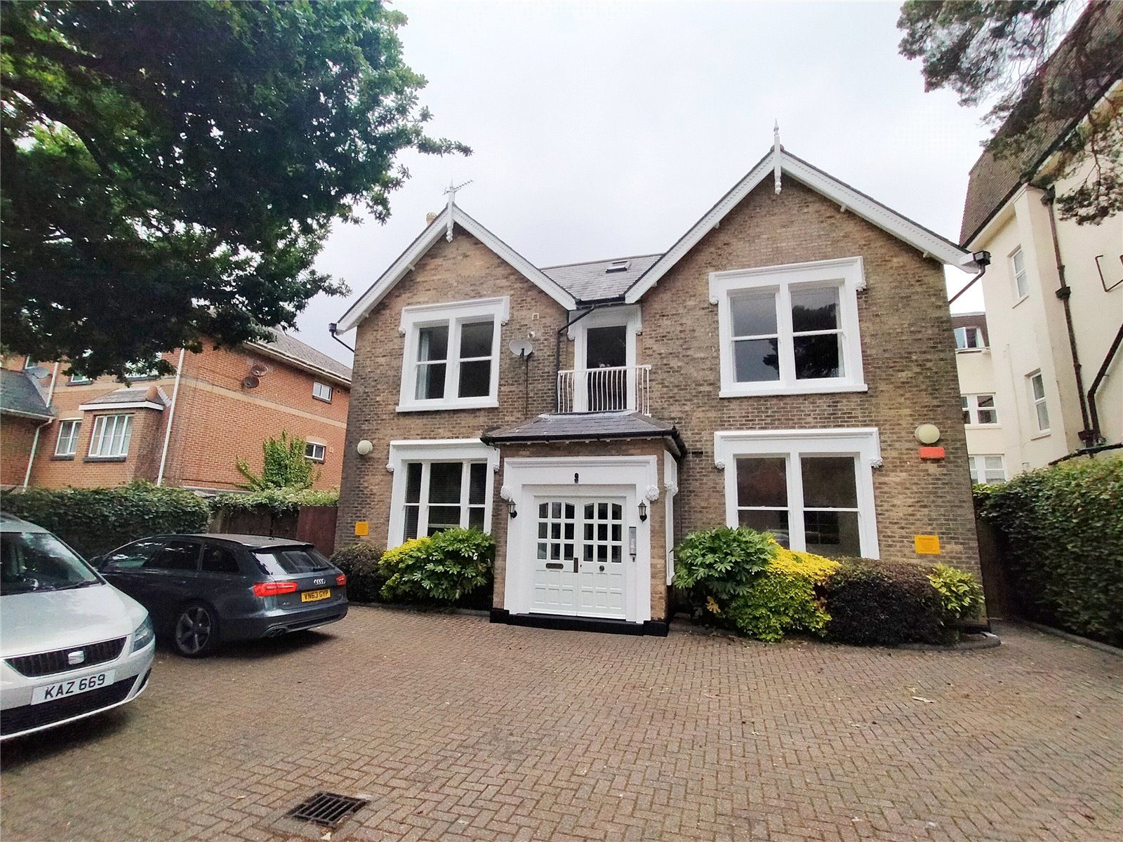 3 bed flat for sale in Christchurch Road, Bournemouth BH1 Zoopla