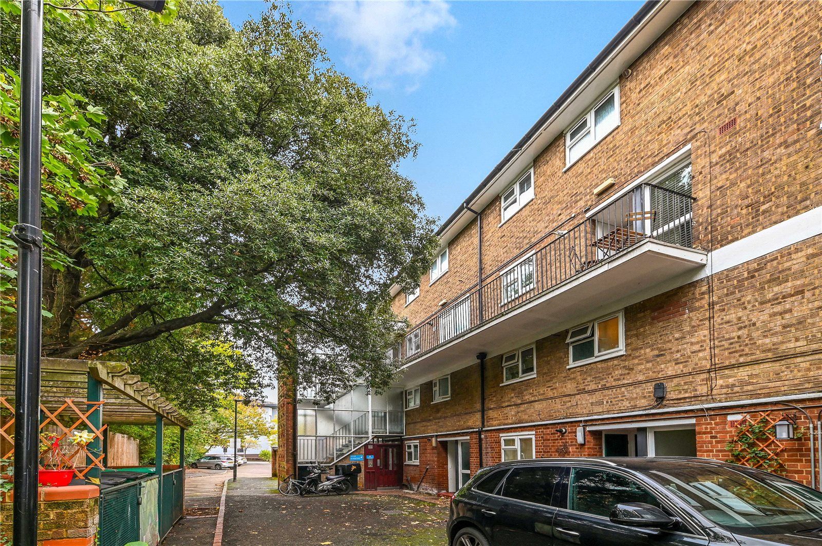 3 bed flat for sale in Blyth Road, Bromley, Kent BR1 Zoopla