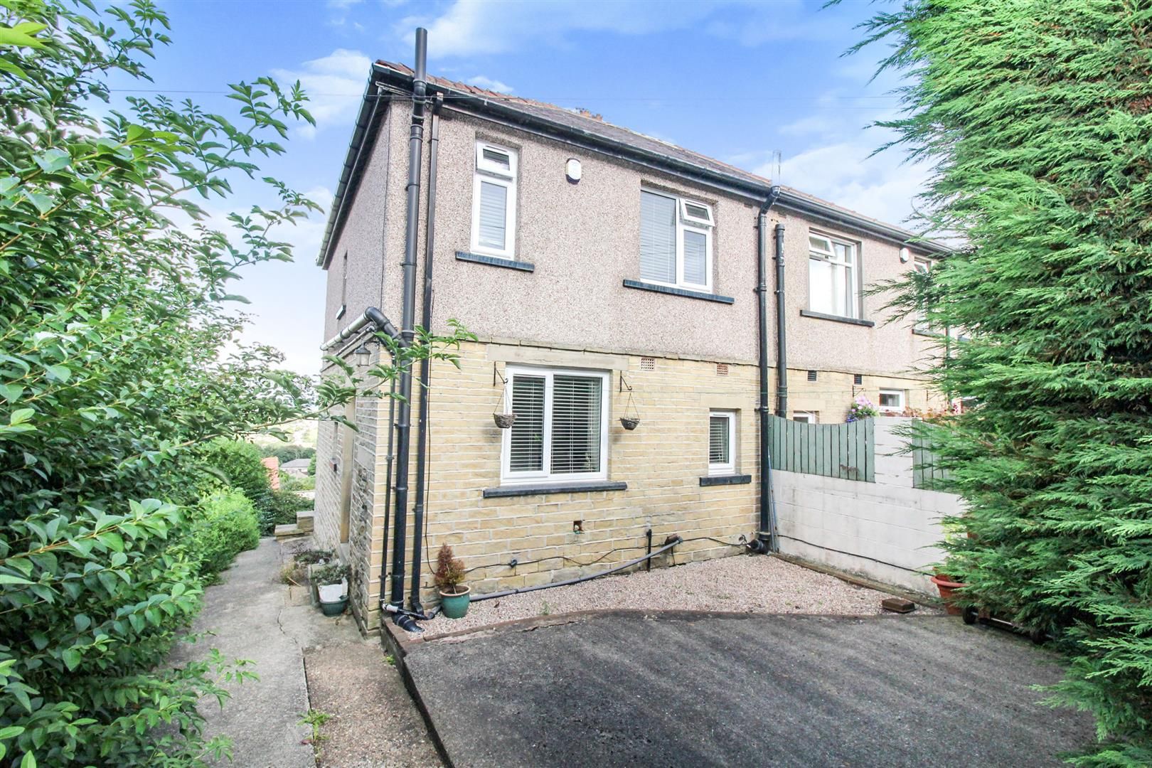 3 bed semidetached house for sale in King Street, Eccleshill, Bradford