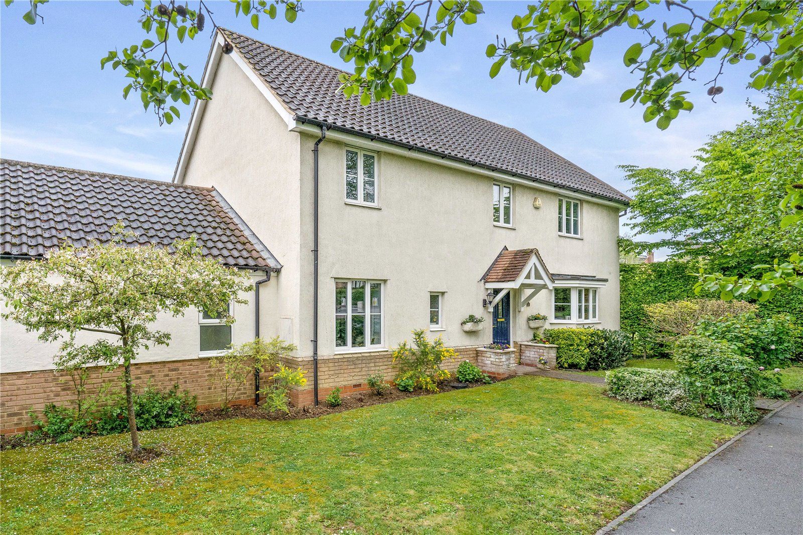 4 bed detached house for sale in The Coppice, VilliersSurMarne Avenue