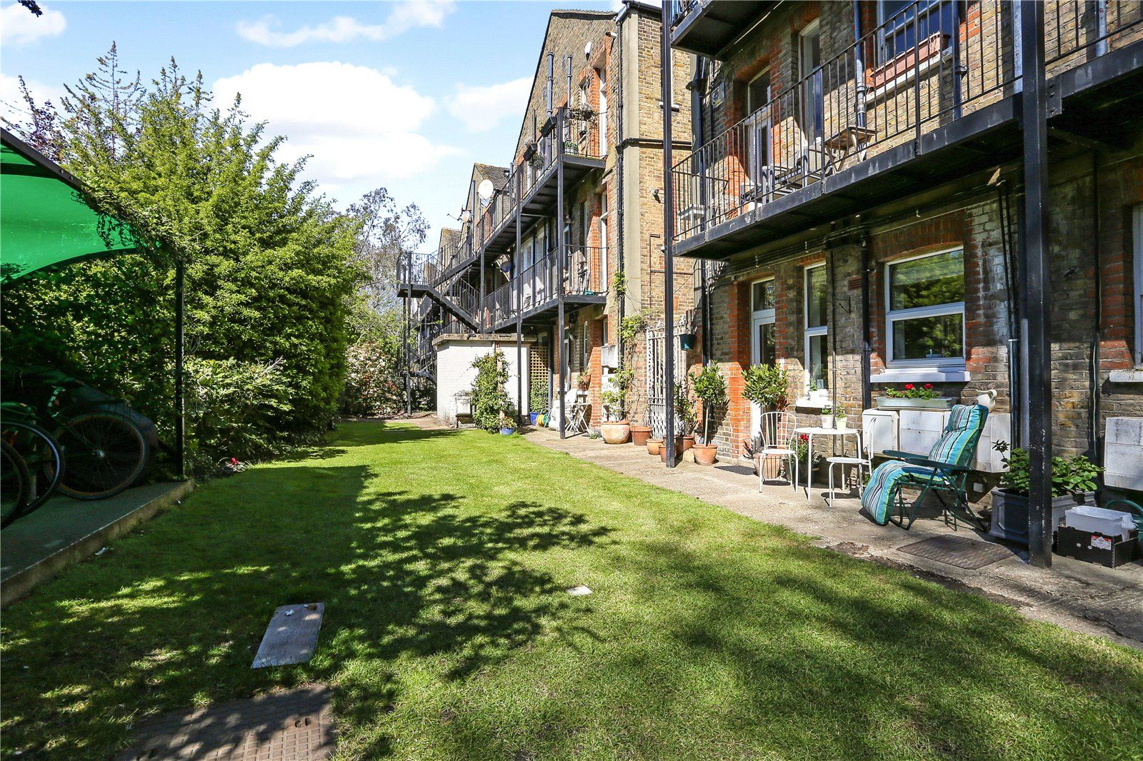 Sheengate Mansions 237 Upper Richmond Road West London SW14  