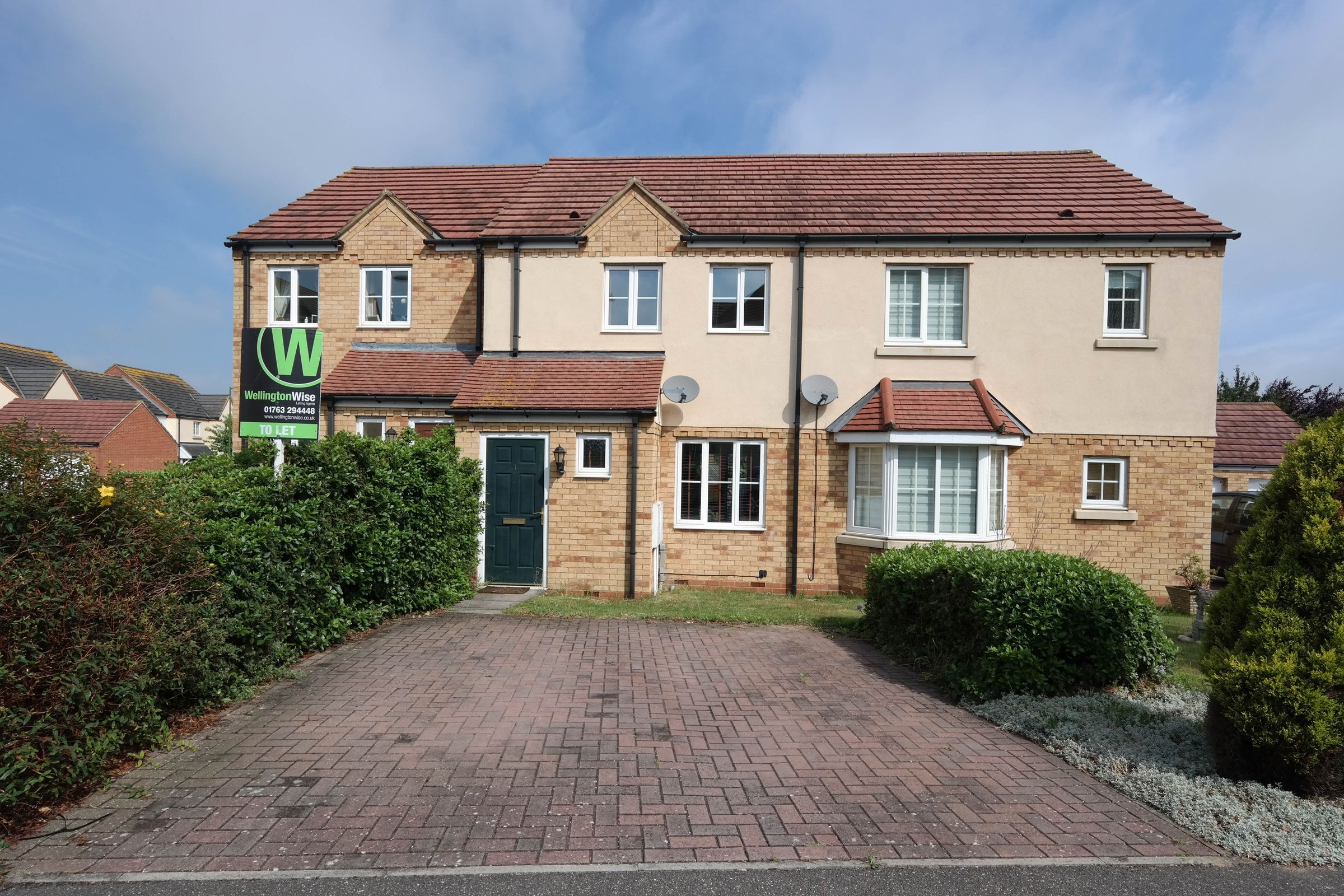 2 bed terraced house to rent in Pipit Close, Royston, Hertfordshire SG8 Zoopla
