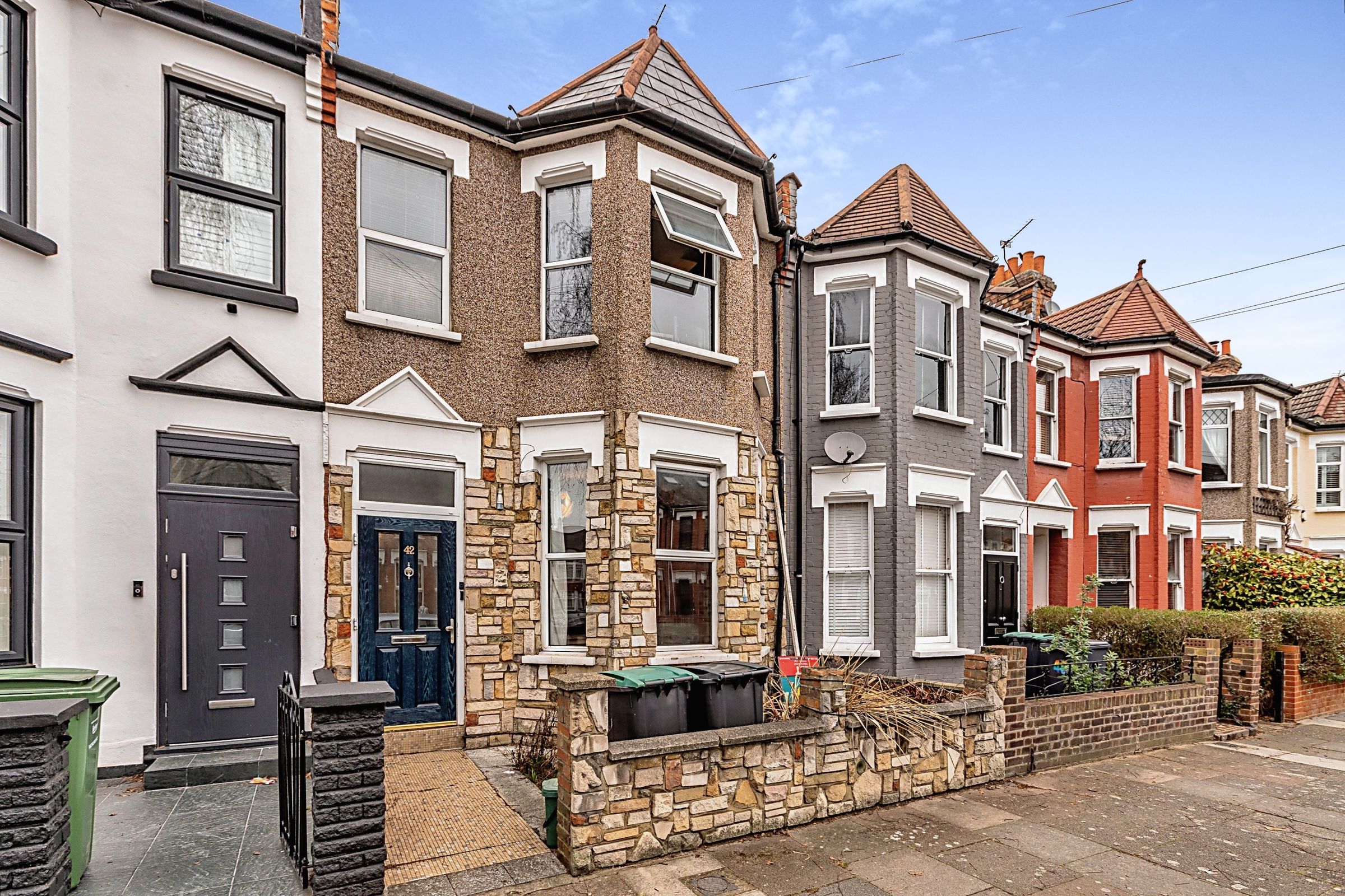 4 bed terraced house for sale in Cobham Road, London N22 Zoopla