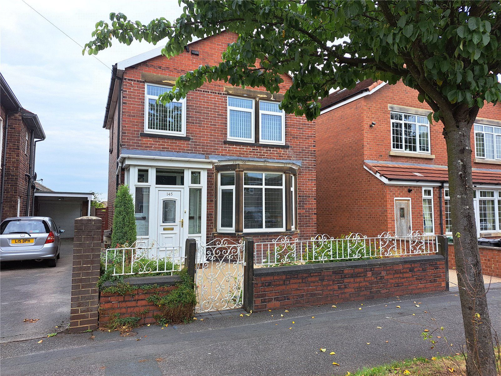3 bed detached house to rent in Bywell Road, Dewsbury, West Yorkshire