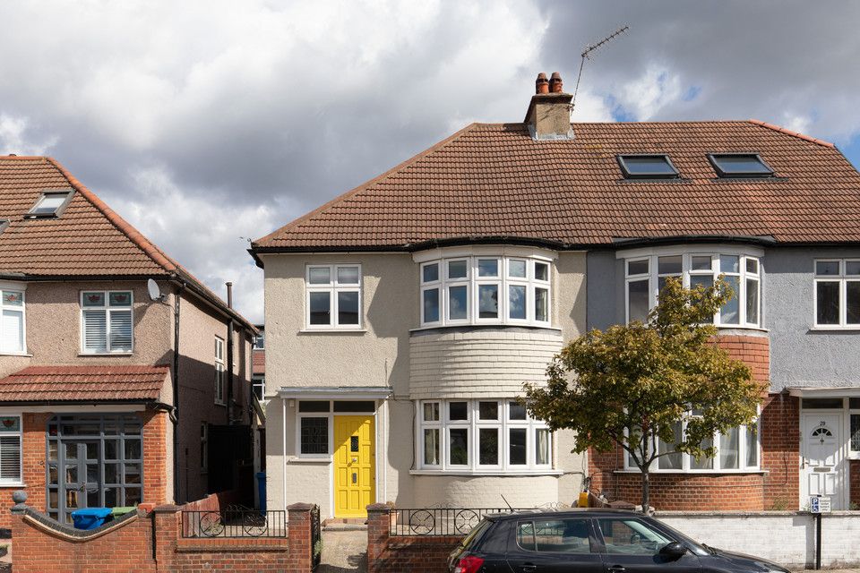 3 bed semidetached house for sale in Forest Hill Road, East Dulwich