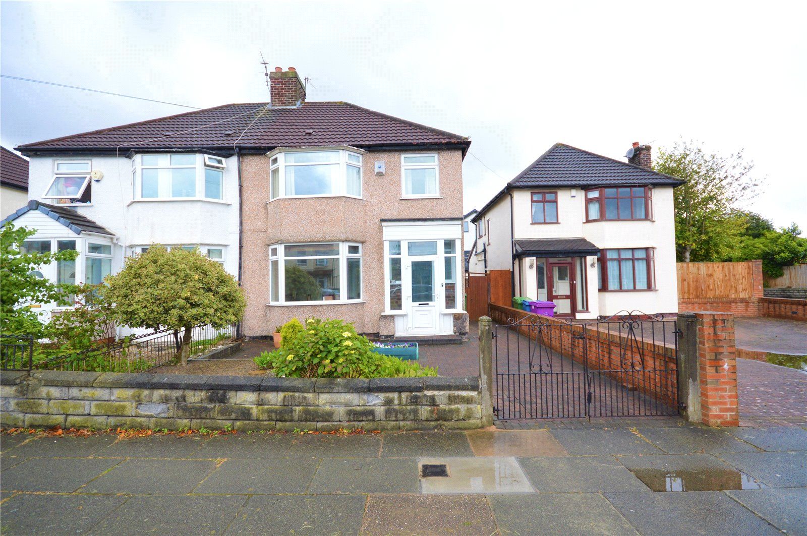 3 bed semidetached house for sale in Abbottshey Avenue, Mossley Hill