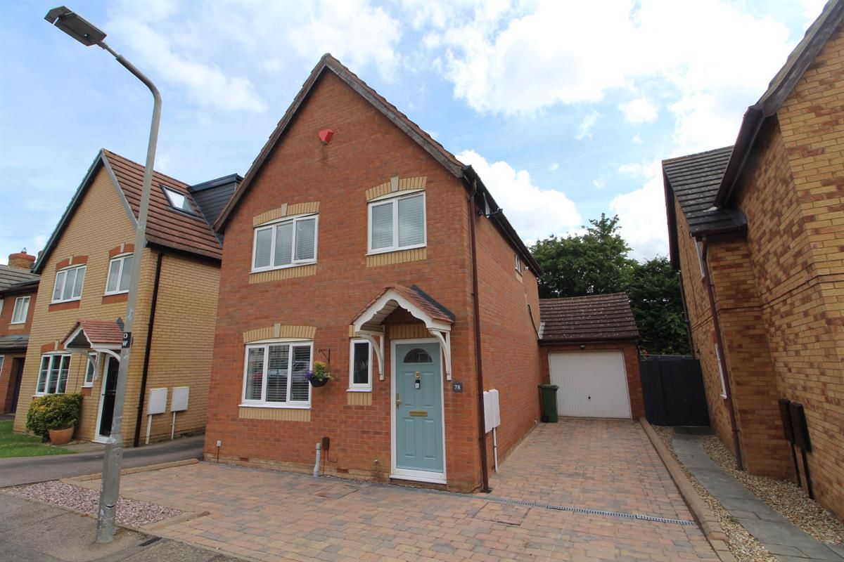 3 bed linkdetached house for sale in Pennycress Way, Newport Pagnell MK16 Zoopla
