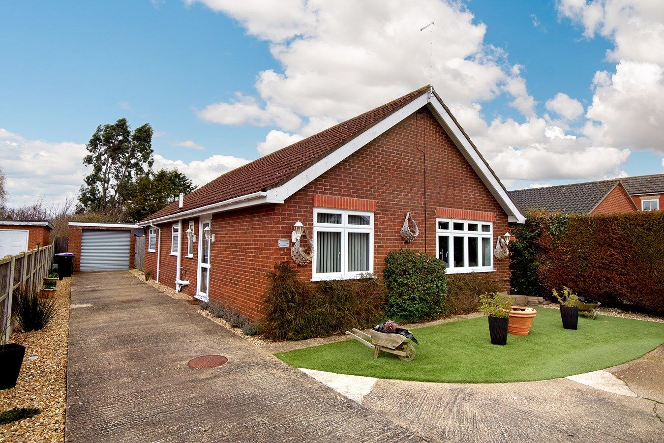 3 bed detached bungalow for sale in South End, Hogsthorpe, Skegness PE24 Zoopla