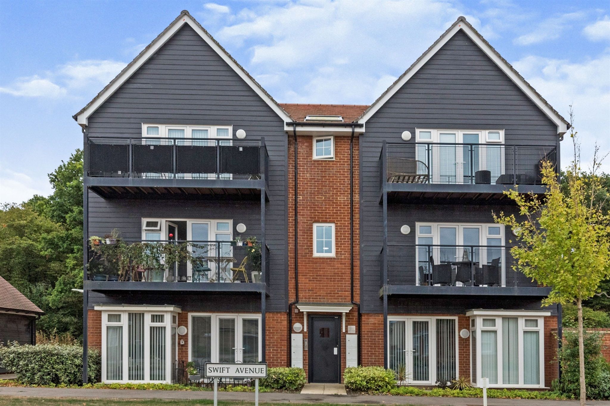 2 bed flat for sale in Swift Avenue, Finberry, Ashford TN25 Zoopla