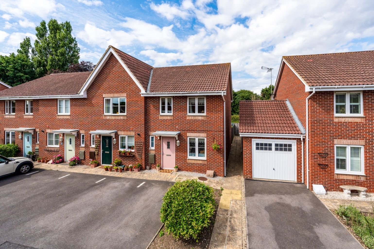 3 bed end terrace house for sale in Butts Mead, Wick, Littlehampton