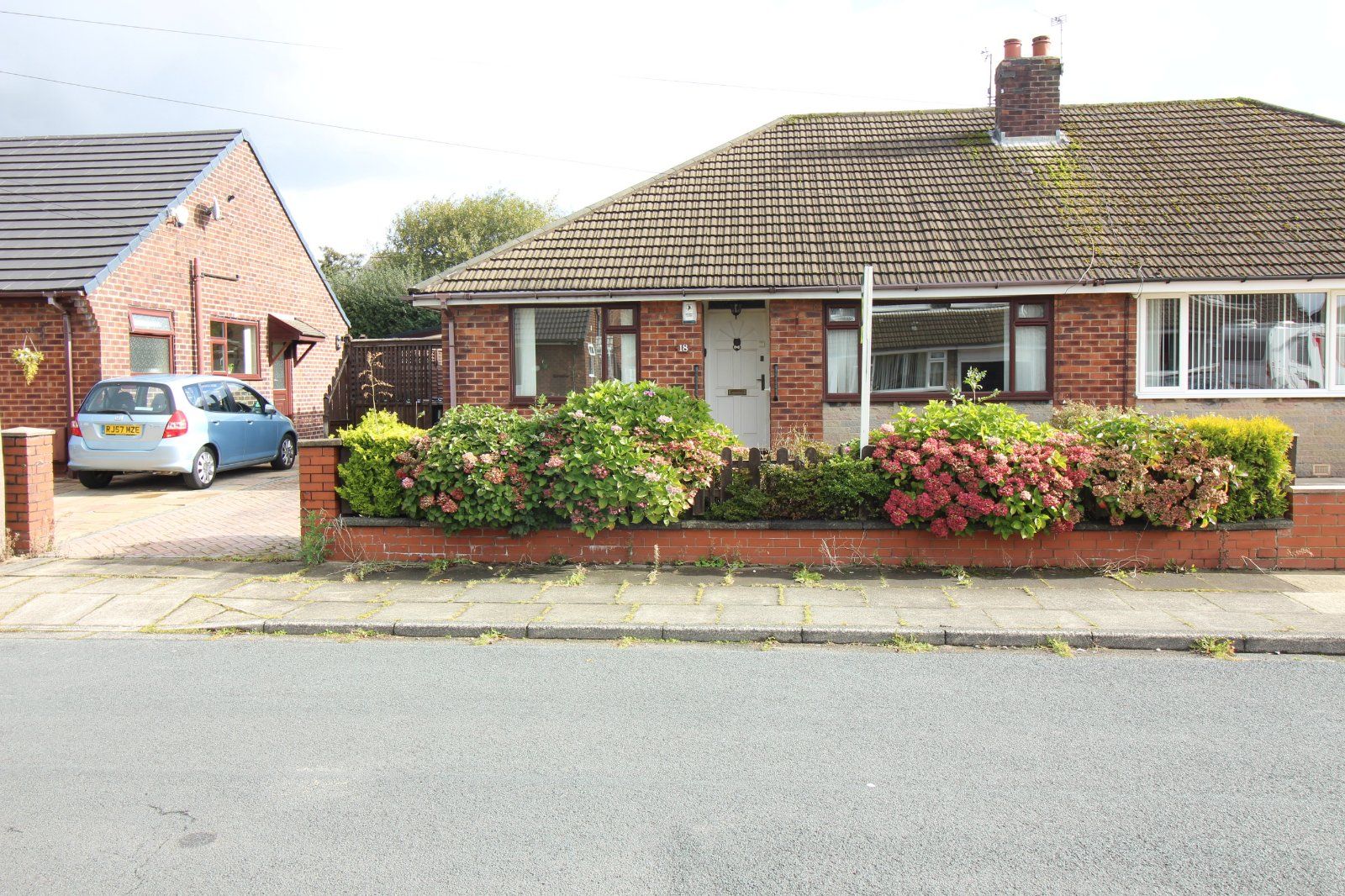 3 bed bungalow for sale in Whitburn Drive, Bury, Greater Manchester BL8