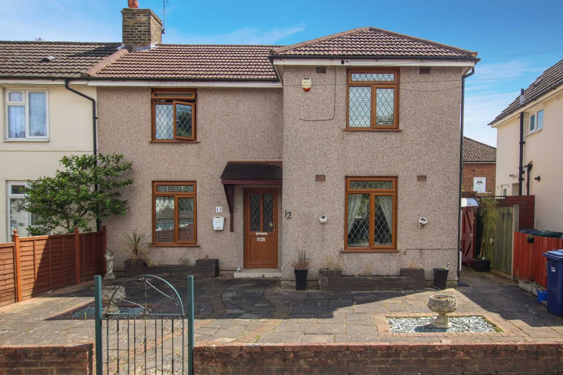 3 bed semidetached house for sale in Russell Road, London N20 Zoopla