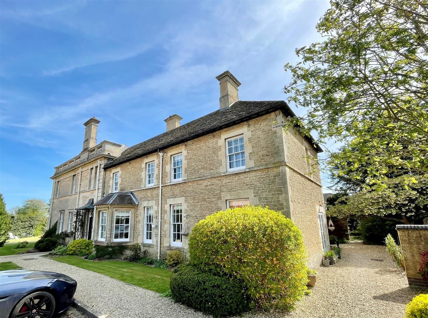 Derriads Lane Chippenham SN14  