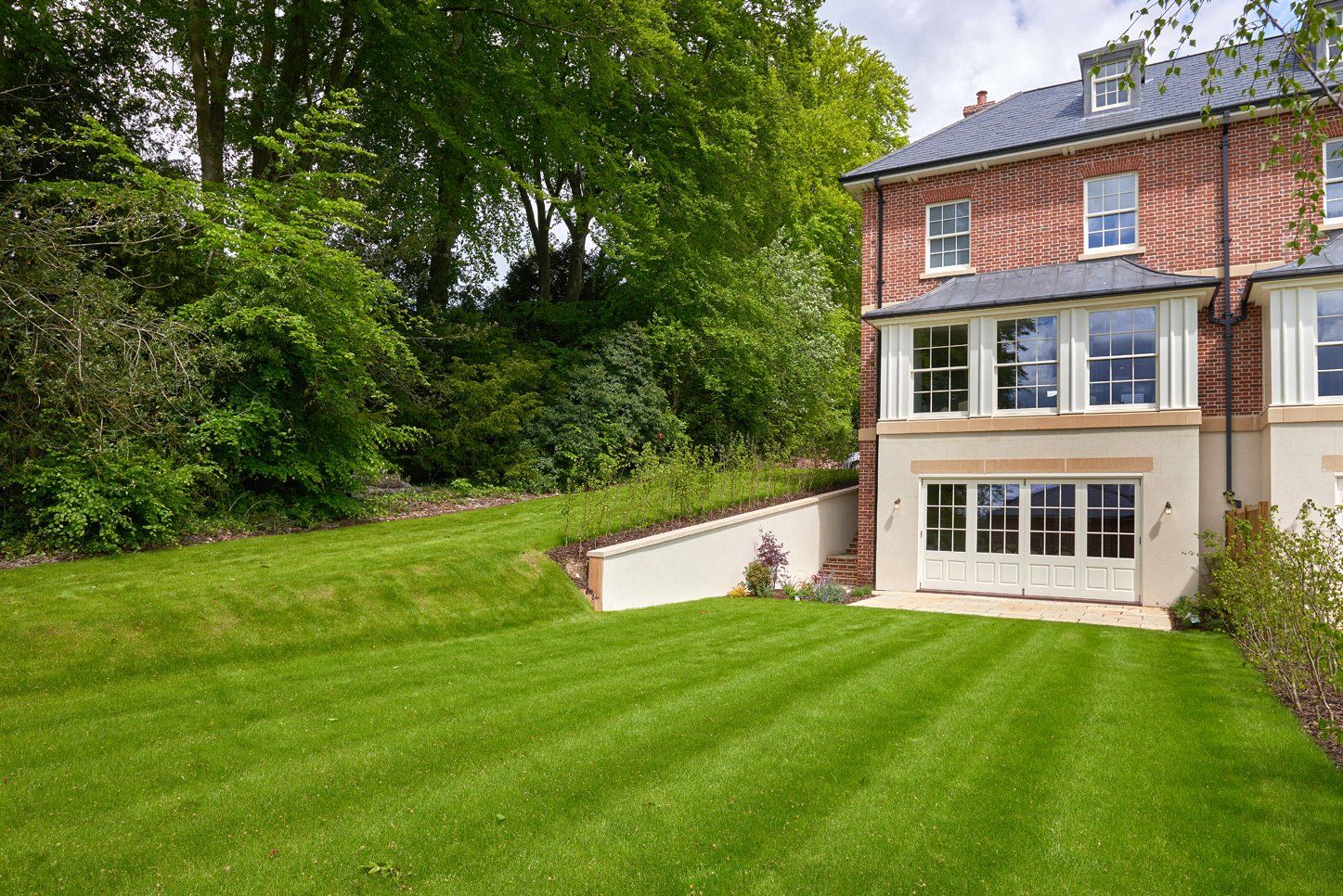 Dagonet House, Arthur's Court, Sleepers Hill, Winchester SO22  