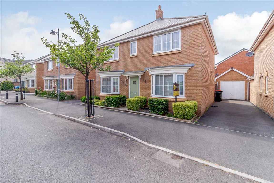 4 bed detached house for sale in Heol Senni, Bettws, Newport NP20 Zoopla