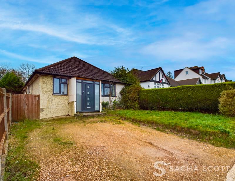 3 bed bungalow for sale in Partridge Mead, Banstead SM7 Zoopla
