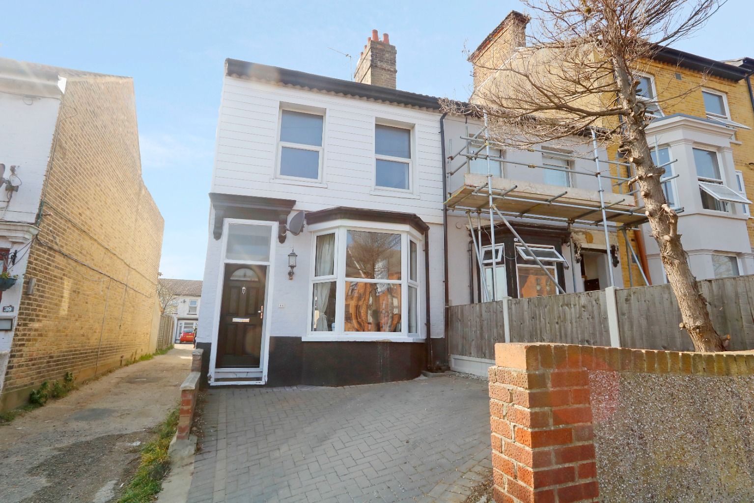 2 bed semidetached house for sale in Southchurch Avenue, Southend On