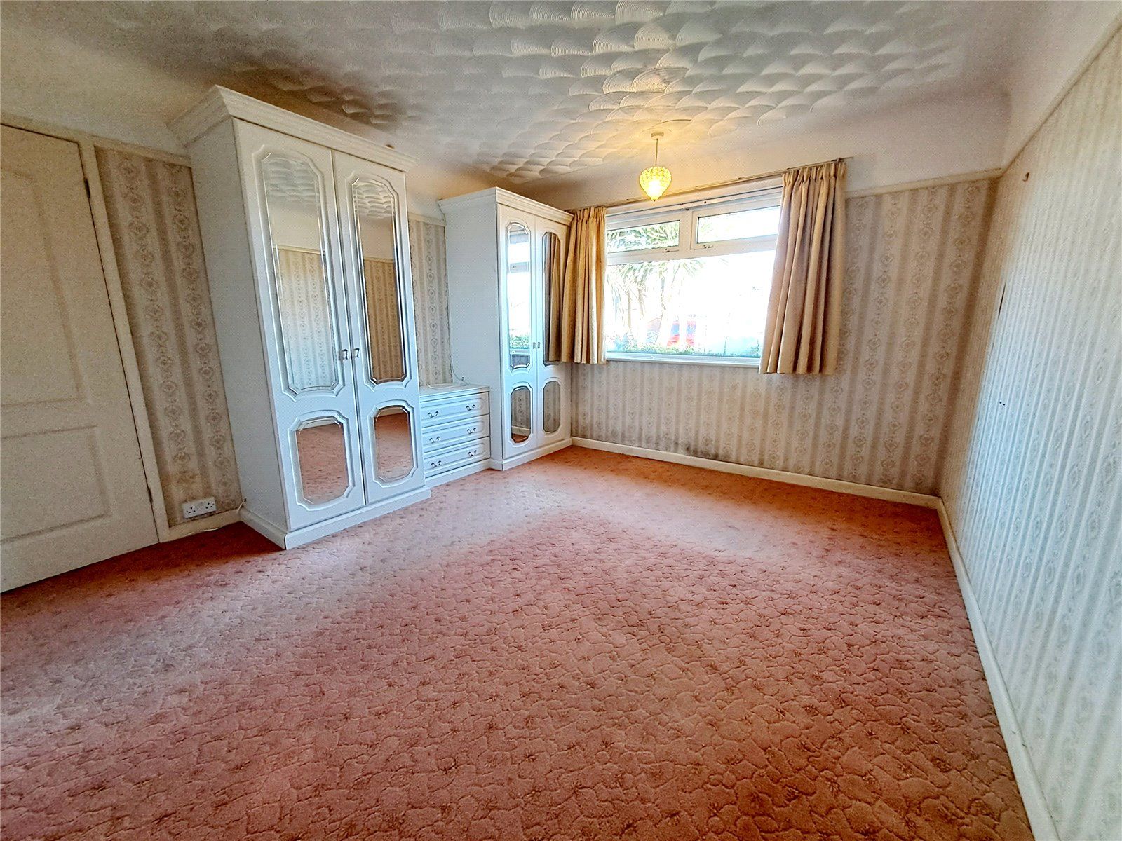 2 bed bungalow for sale in Springfield Close, Havant PO9 Zoopla