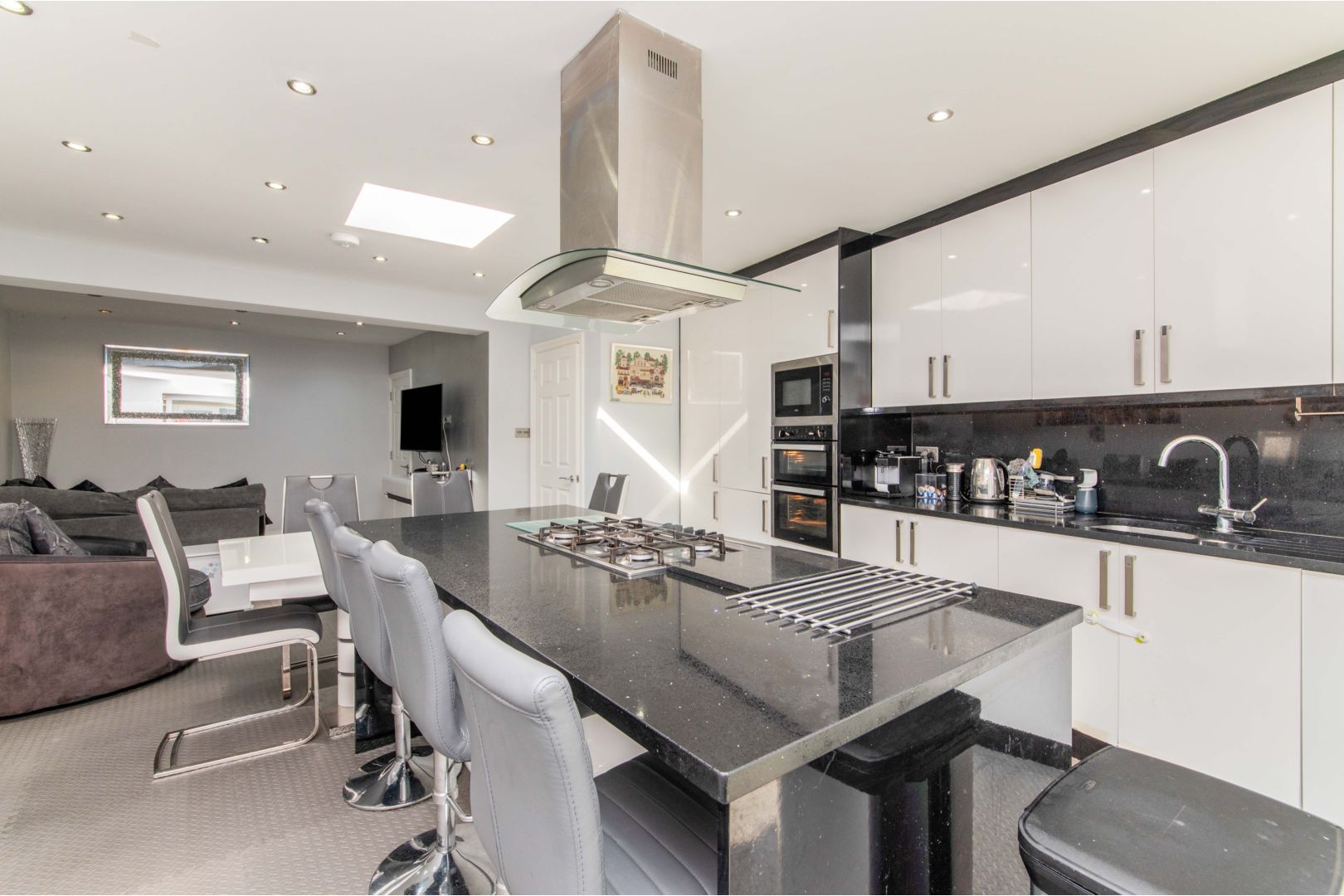 4 bed end terrace house for sale in Adderley Road, Harrow HA3 Zoopla