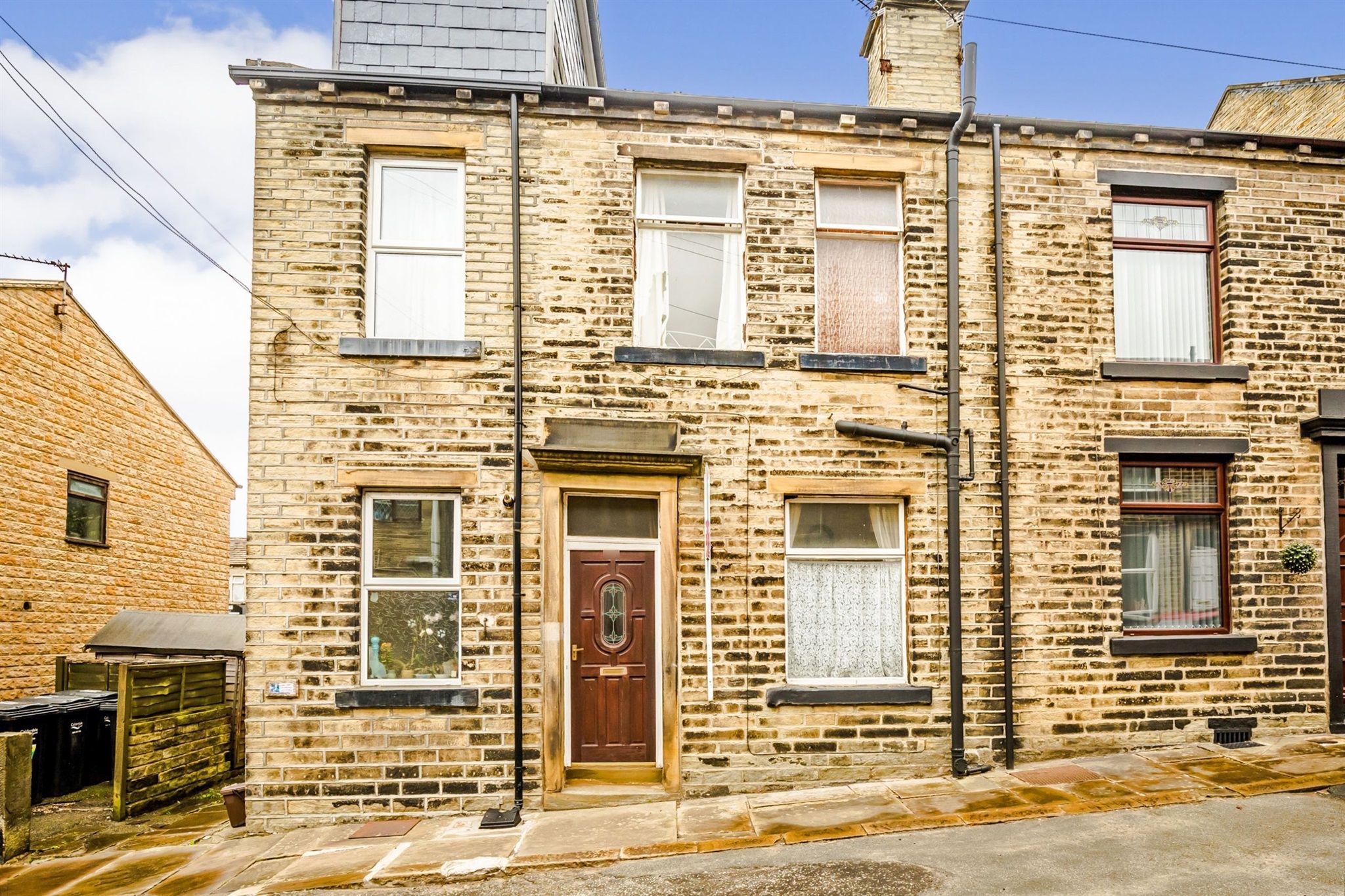 1 bed end terrace house for sale in Whitehall Street, Hipperholme