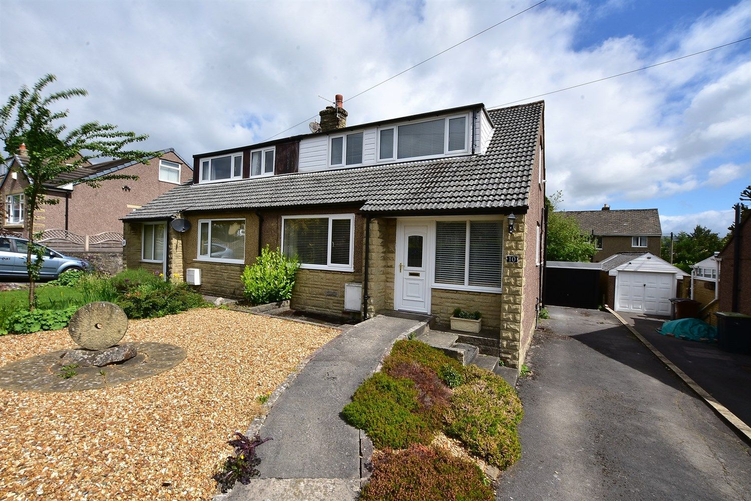 3 bed semidetached bungalow for sale in Horse Fair Avenue, ChapelEn